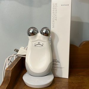 NuFace Trinity (Lightly Used) & Hydrating Gel (Unopened 10oz)